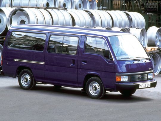 Nissan Urvan (E24) '1986–95