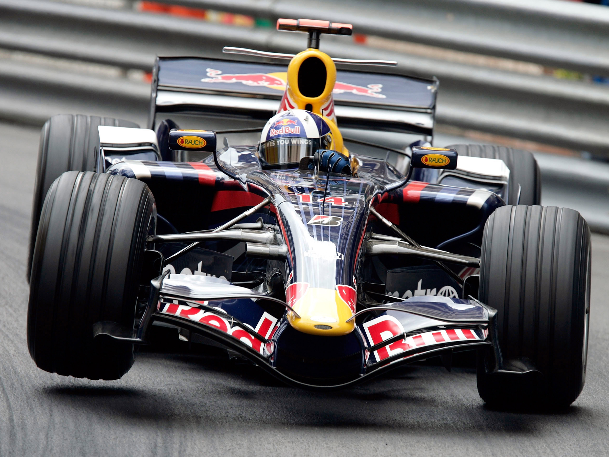 Equipe Red Bull de Fórmula 1 de 2007 - by en.wheelsage.org